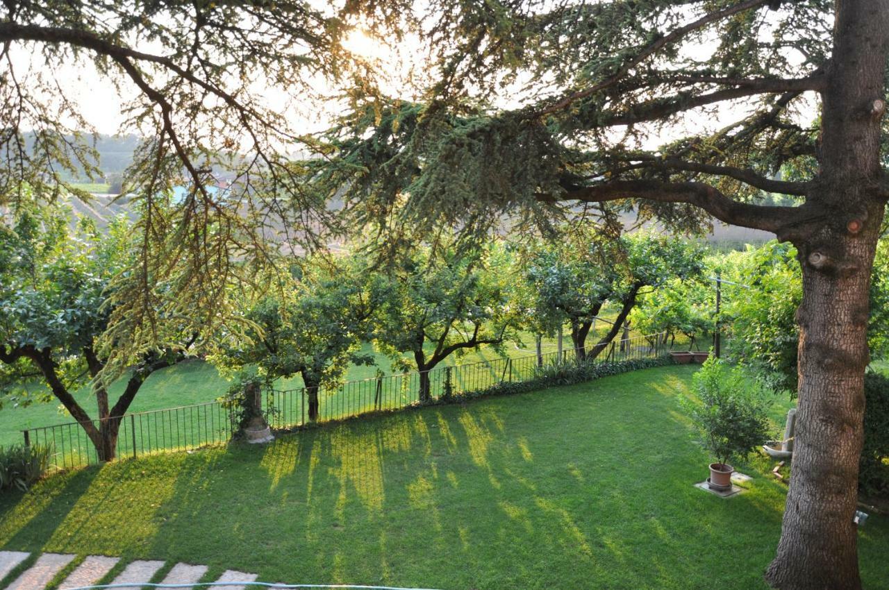 Relais Des Roches Bed & Breakfast Sona Exterior photo